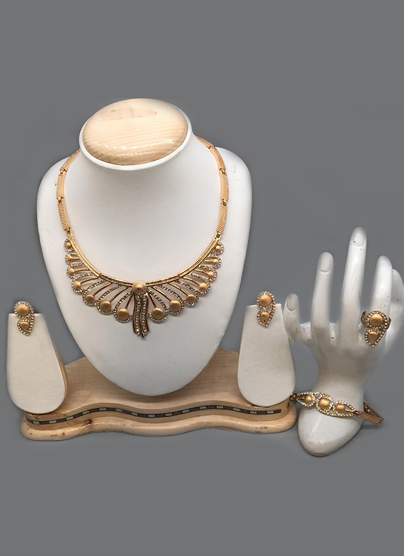 gold plated wedding necklace