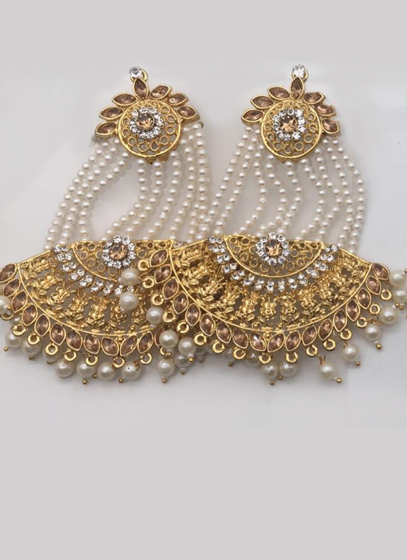 MARRIAGE EARRINGS in 2024 | Bridal gold jewellery, Gold earrings models,  Gold bride jewelry