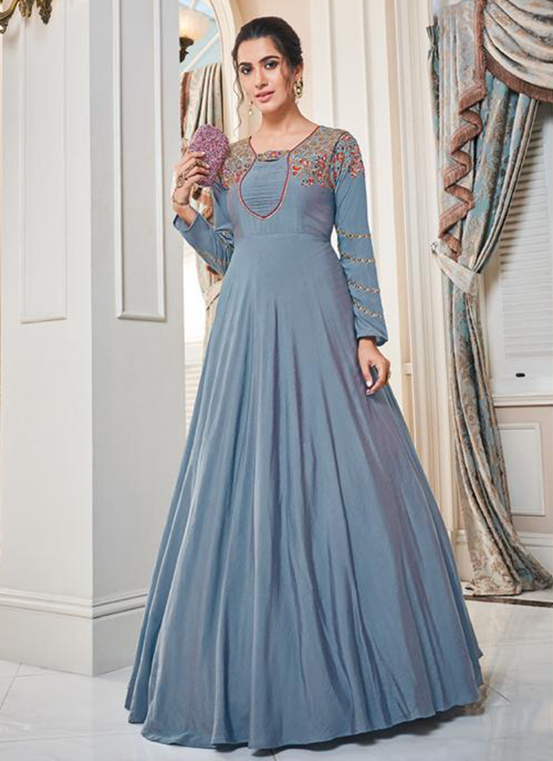tapeta gown