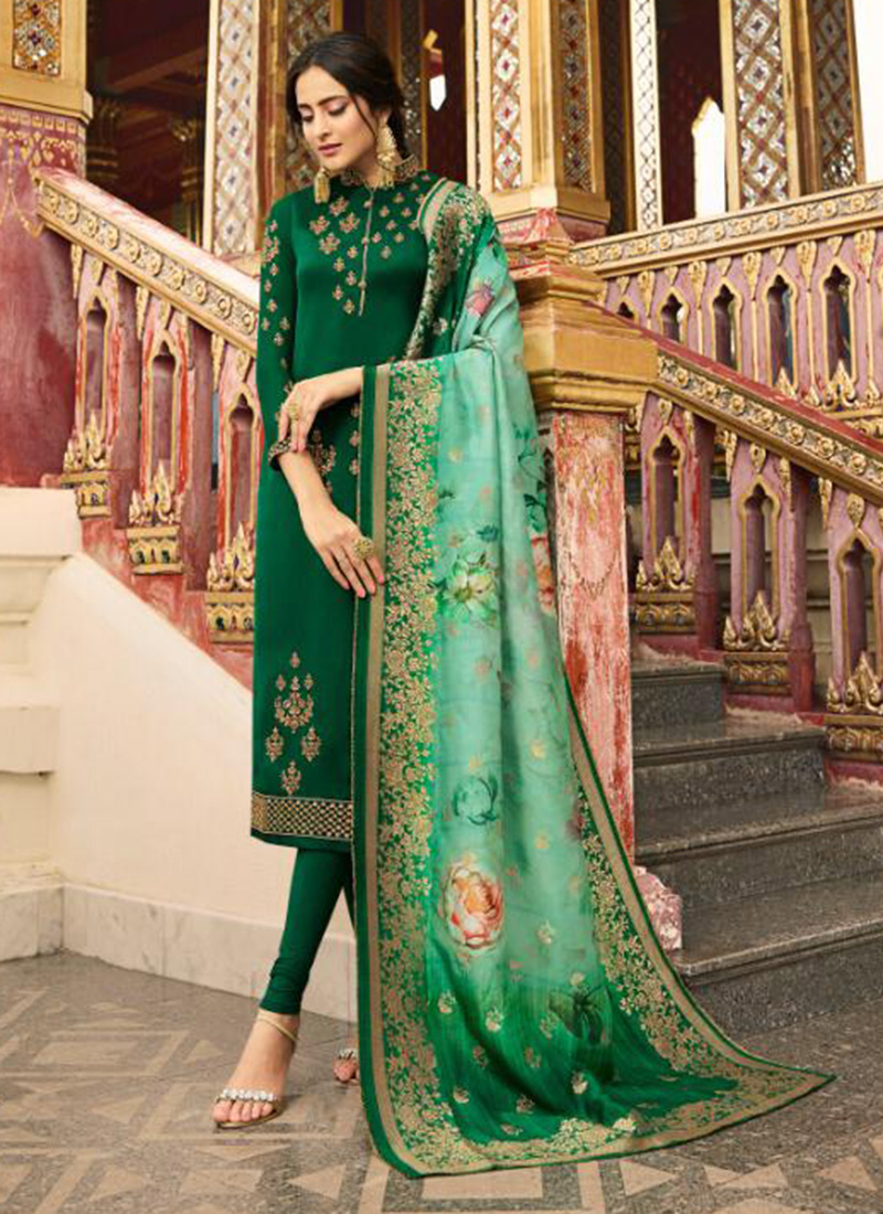 churidar with heavy dupatta