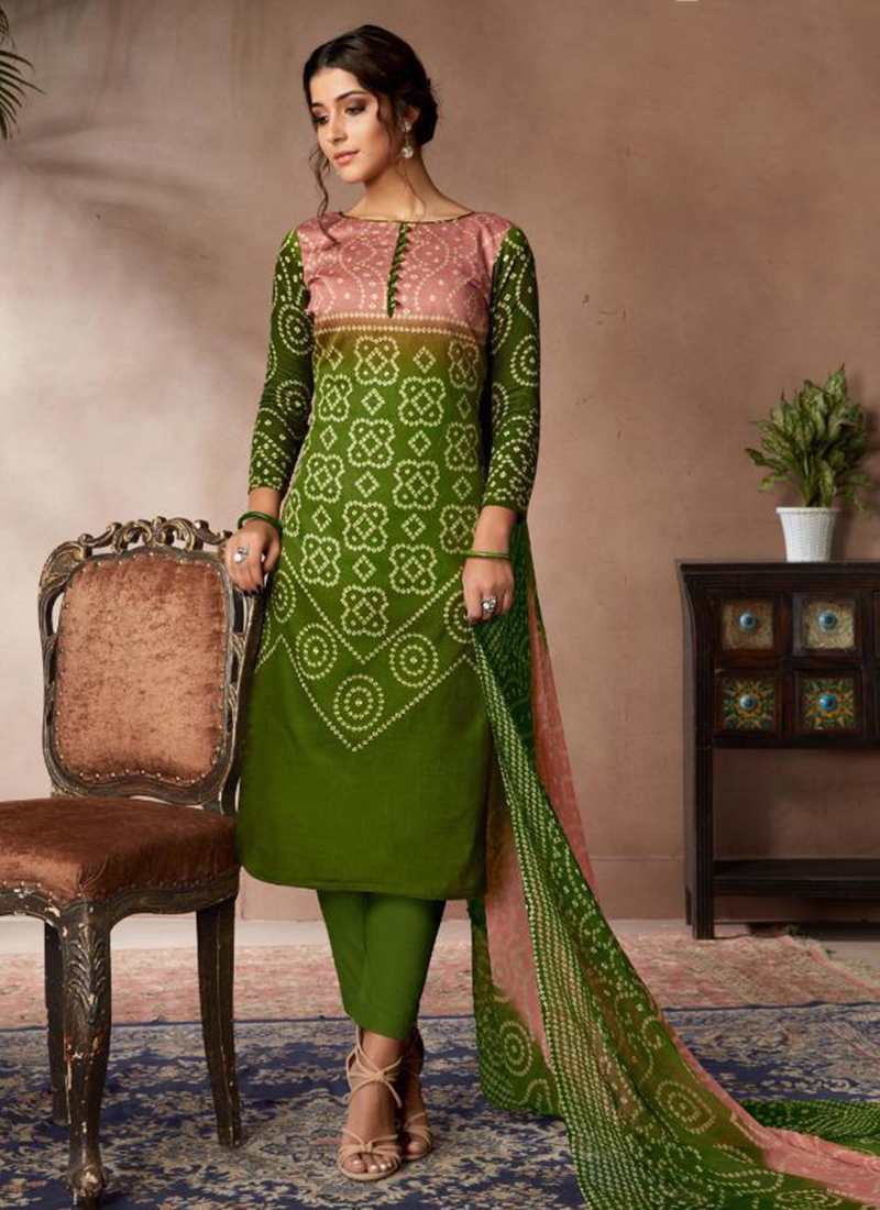bandhani print churidar
