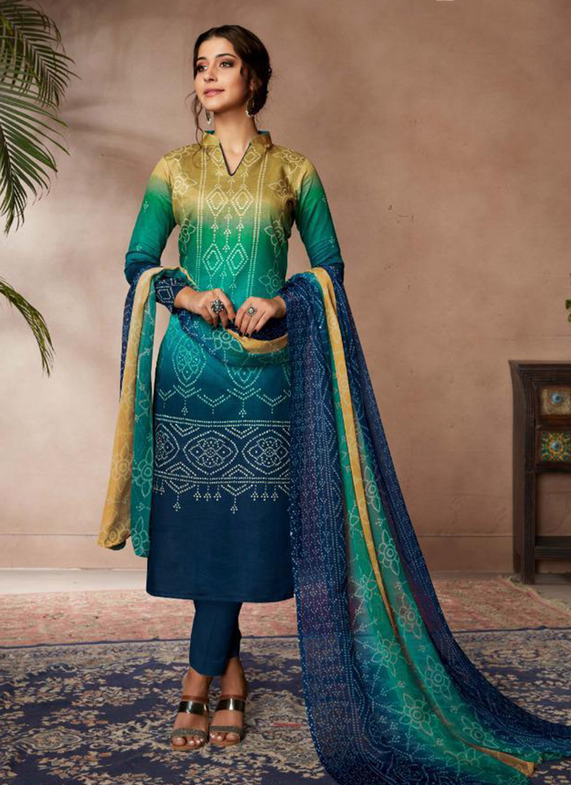 bandhani print churidar