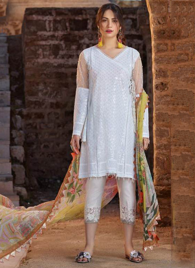pakistani chikankari suits