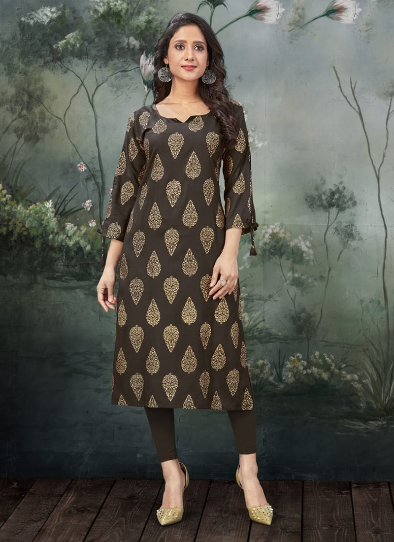 Buy online Soch Cotton Straight Kurta from Kurta Kurtis for Women by Soch  for ₹789 at 12% off | 2023 Limeroad.com