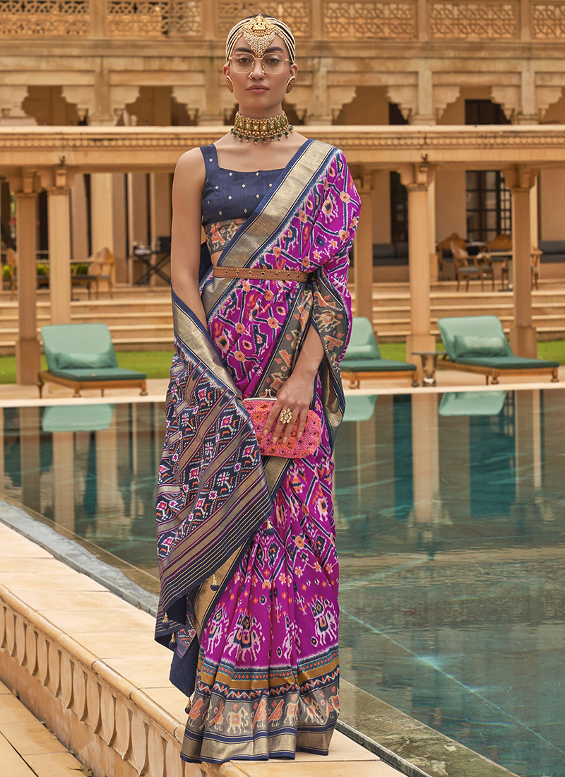 Dark Green Smooth Patola Silk Saree With Printed & Weaving Work – Bahuji -  Online Fashion & Lifestyle Store