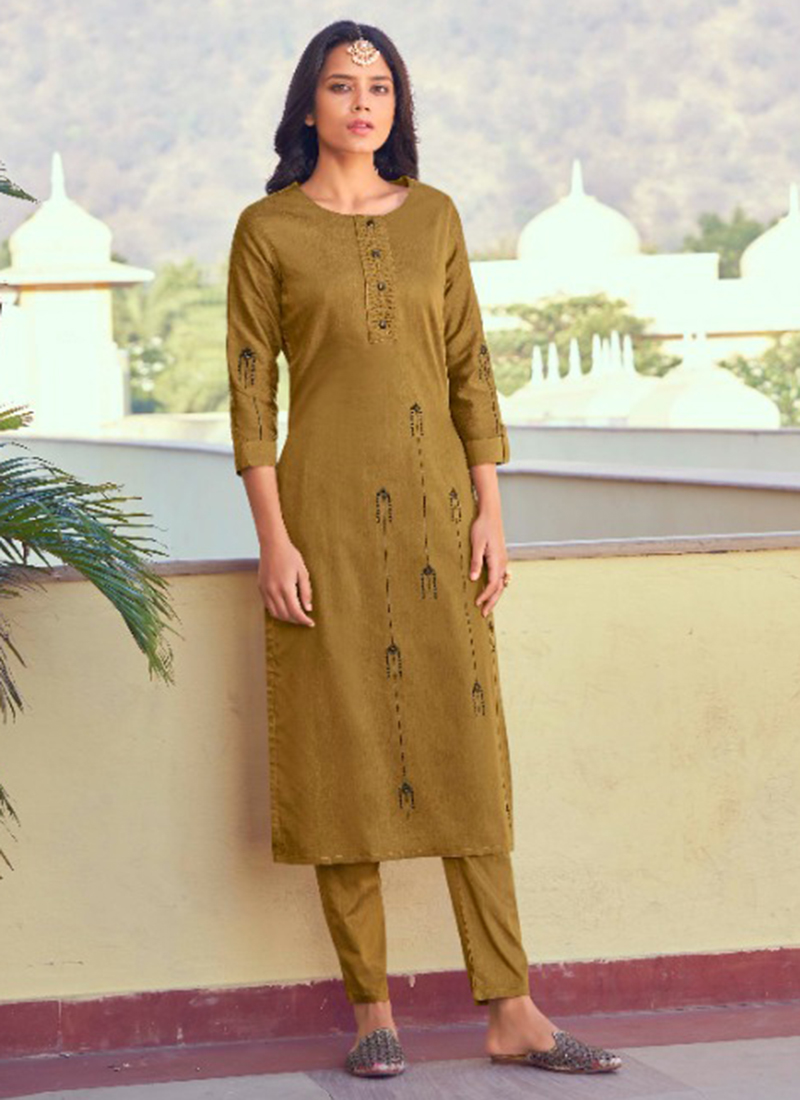 Latest 50 Kurti with Pants For Women 2022  Stylish kurtis design Silk  kurti designs New kurti designs