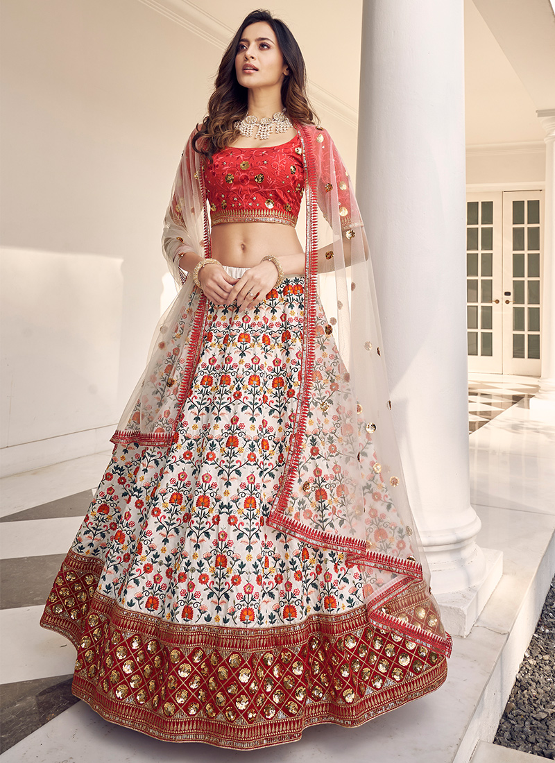 9 threadwork lehengas that are perfect for the upcoming wedding season |  Vogue India