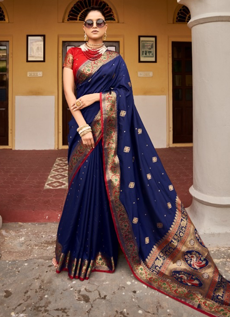 Traditional wear outlet sarees