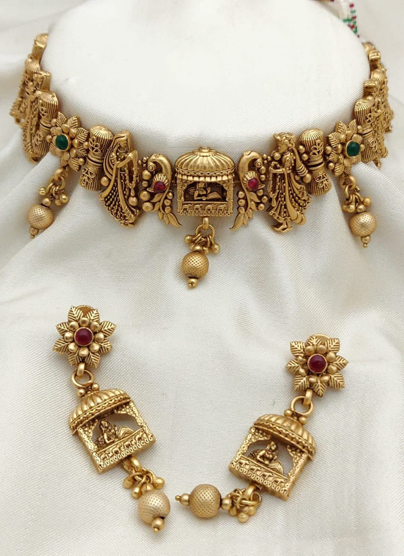 Stylish Brass High Gold Plated Antique Choker Necklace Set with Earrings