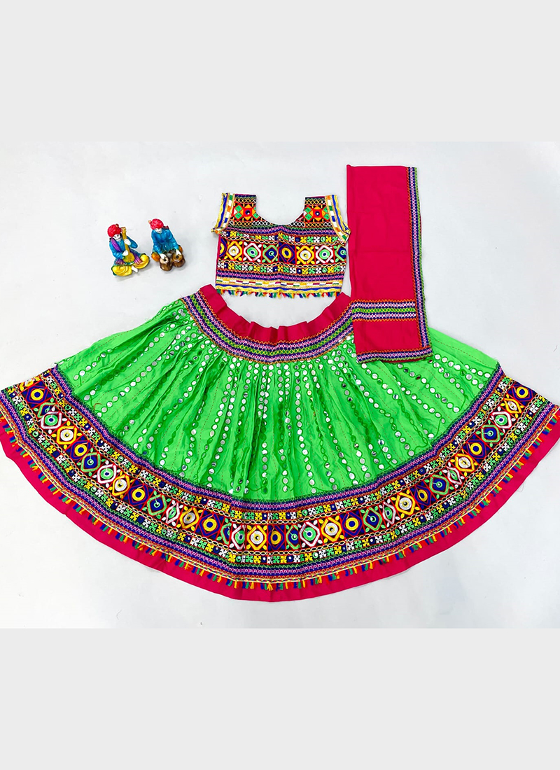 Kutch embroidery Rajasthani Lehenga Choli Skirt Blouse India Dance Gujrati  Costume Set