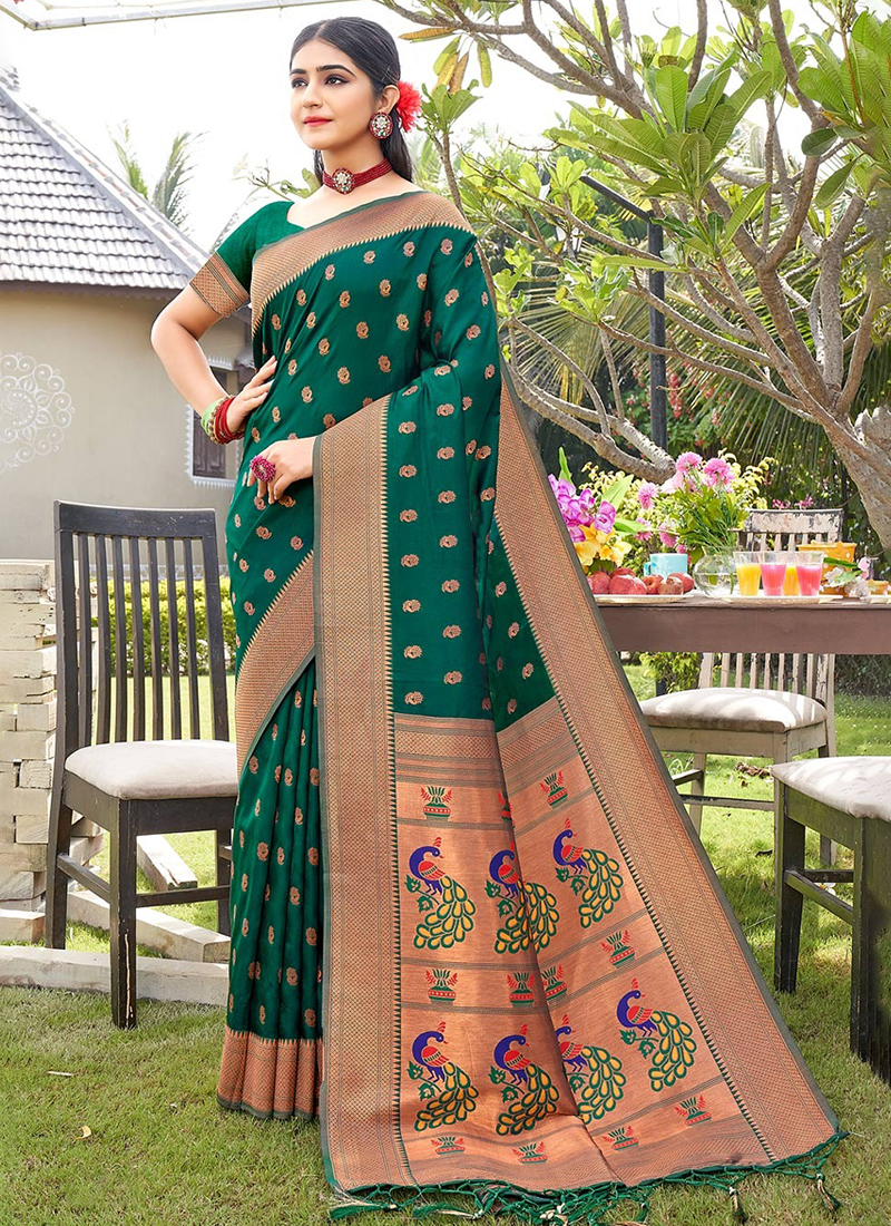 Buy Pearlesecent Green Kanjivaram Saree online-Karagiri