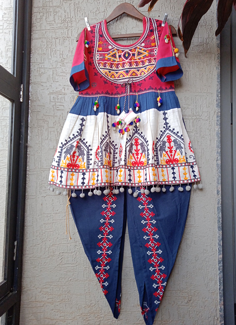Buy Navratri Lehenga Choli Collection online from Manee Fashion | Stylish  dresses, Trendy outfits indian, Navratri dress