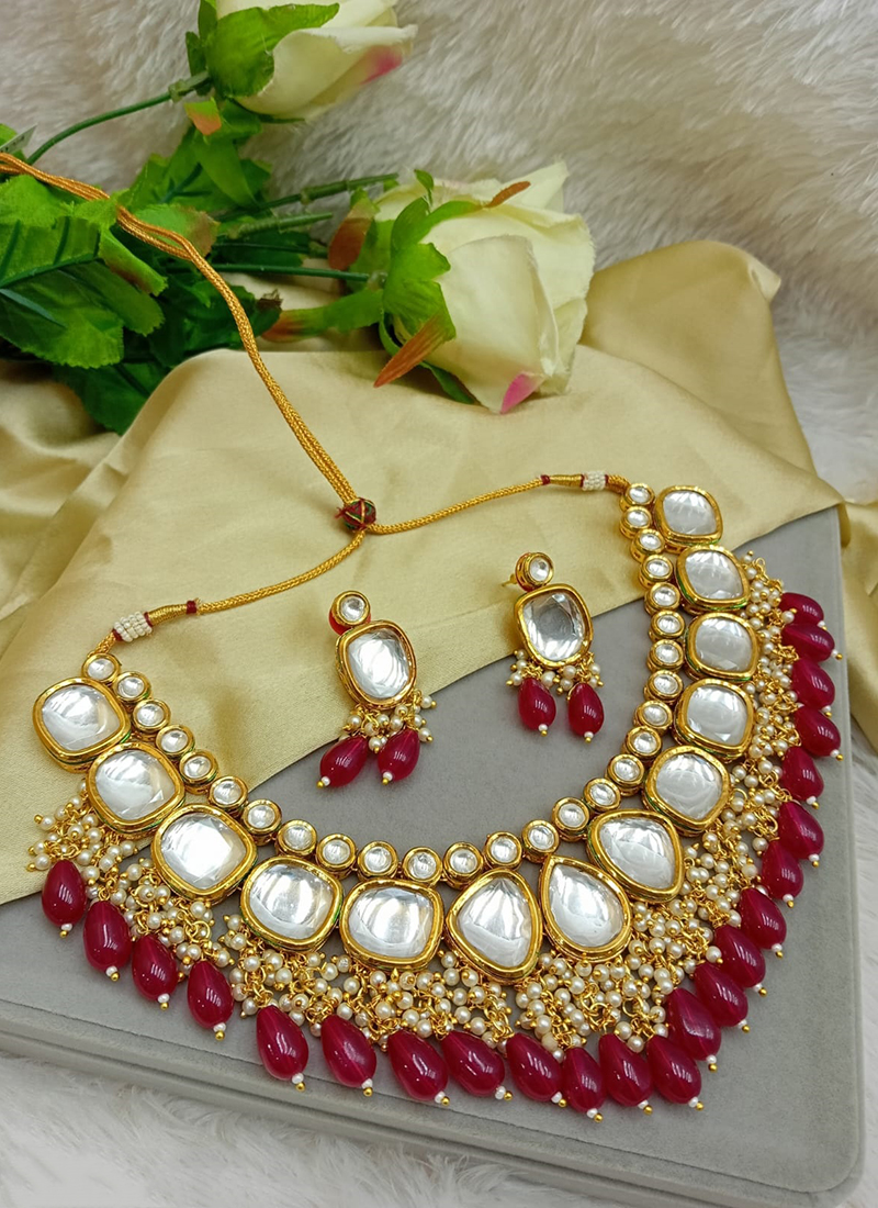 Maroon deals kundan set