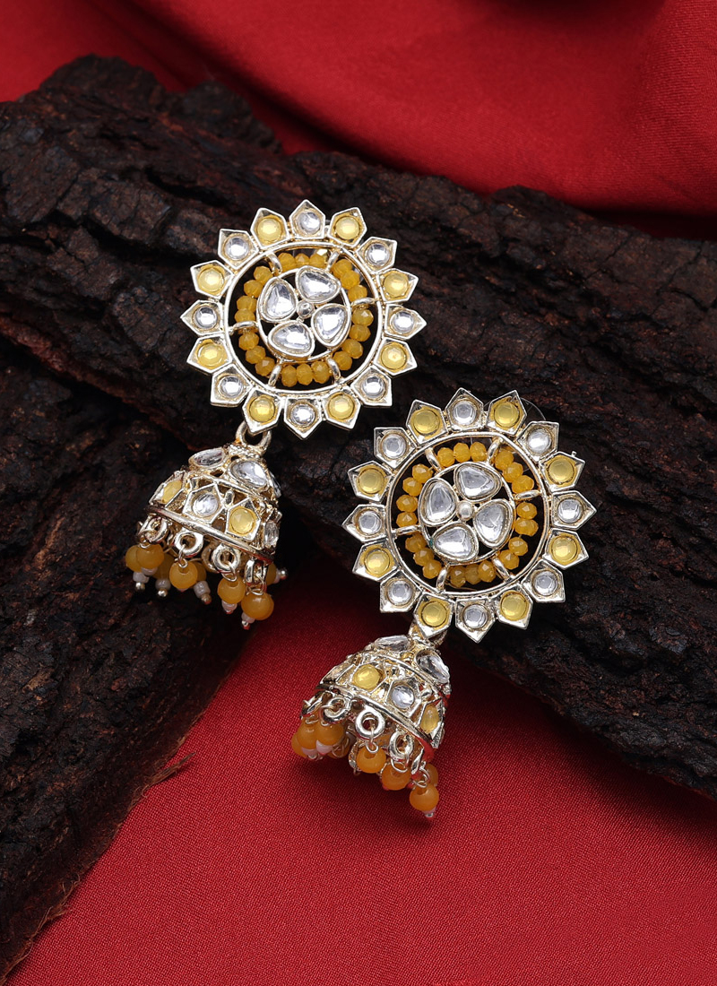 Kehira Kundan Earrings and Maang Tika Pair – CASA ROZEN