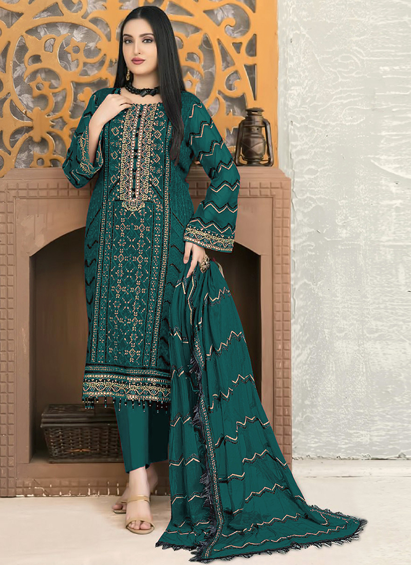 Latest Pakistani Salwar Kameez Suits Online | Pakistani Dress