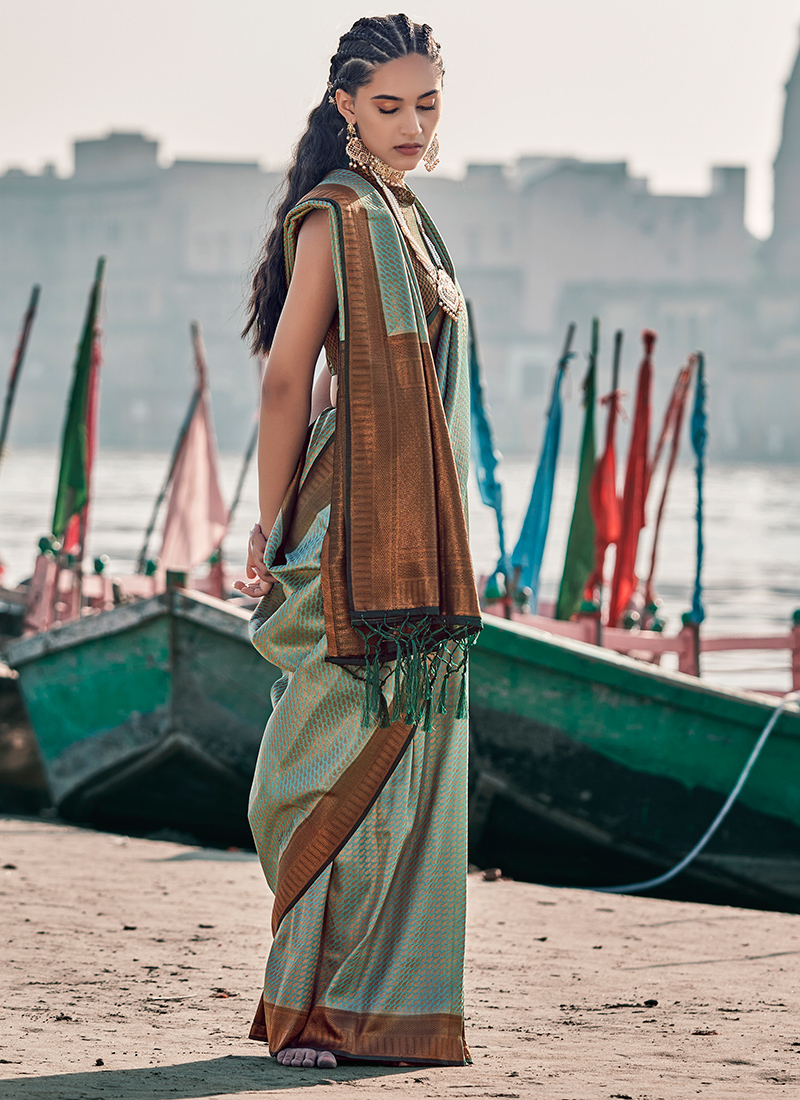 Women Party Wear Weaving Leherai Silk Green colour Saree with Un-Stitched Blouse