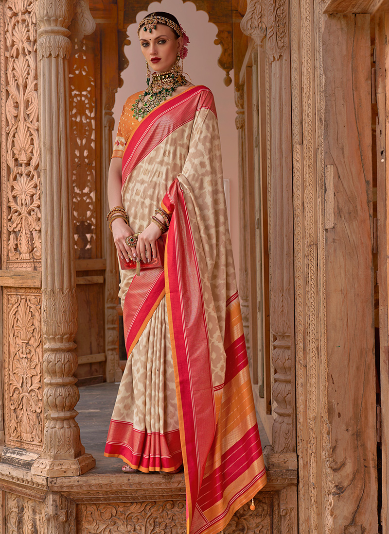 Amrutha-Mallu cream soft silk saree – Hafsaad