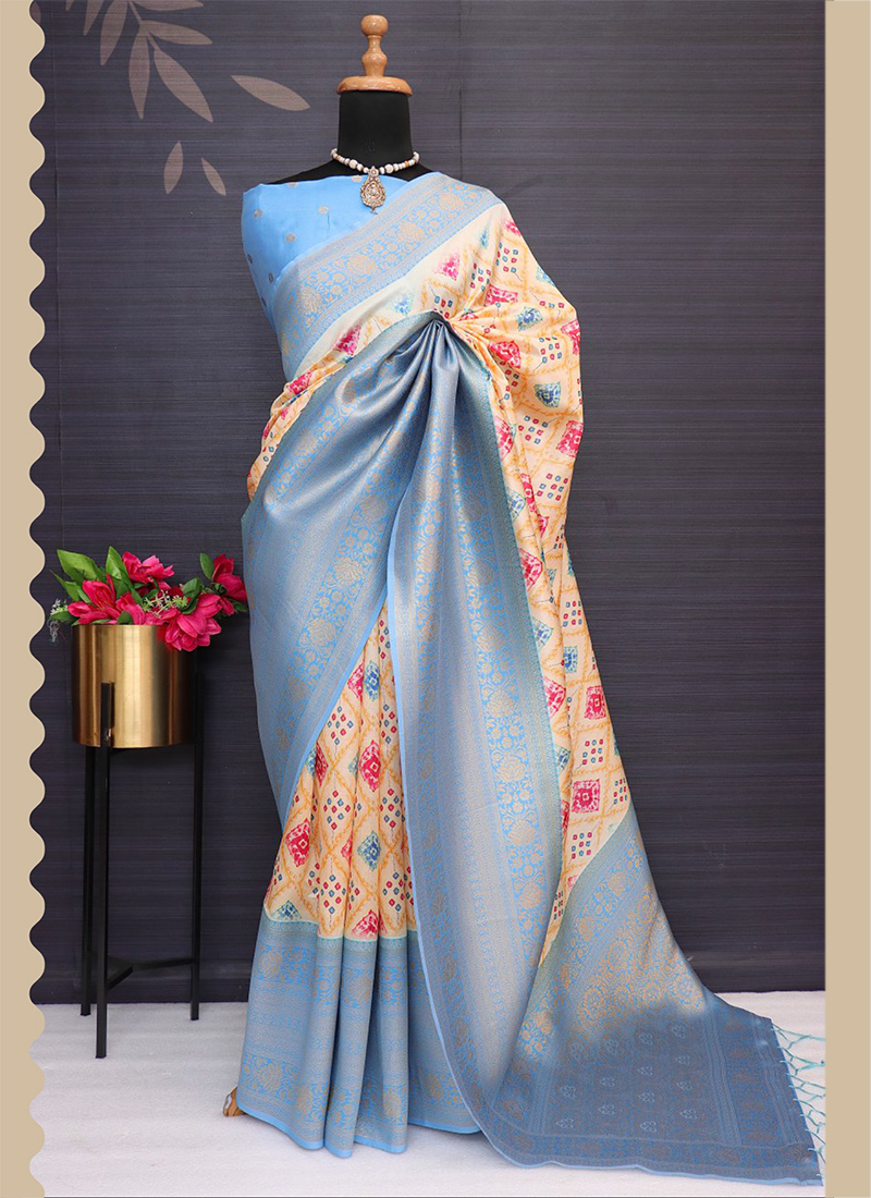 Rustic Grey Kani Silk Saree With Geometrical Motif Pattern | Singhania's