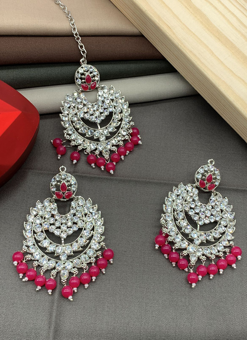 ZEVAR I Earring With Mangtika – Zevar