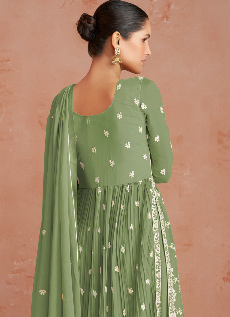 Embroidered Ladies Green Georgette Nayra Cut Party Wear Suit Set at Rs 995  in Ahmedabad