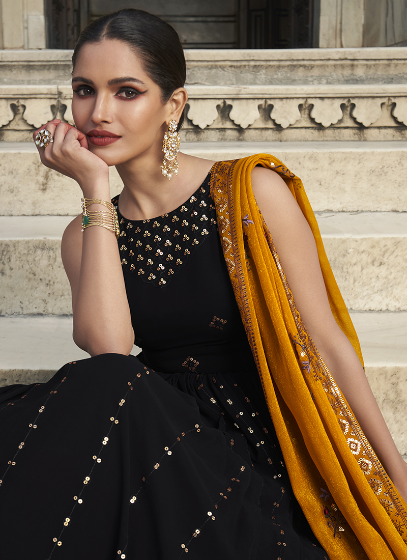 Buy Glossy Simar Amyra Gown DN 9081 Black at INR 1300 online from Surat  Suit Anarkali Gown : DN 9081 Navy Black