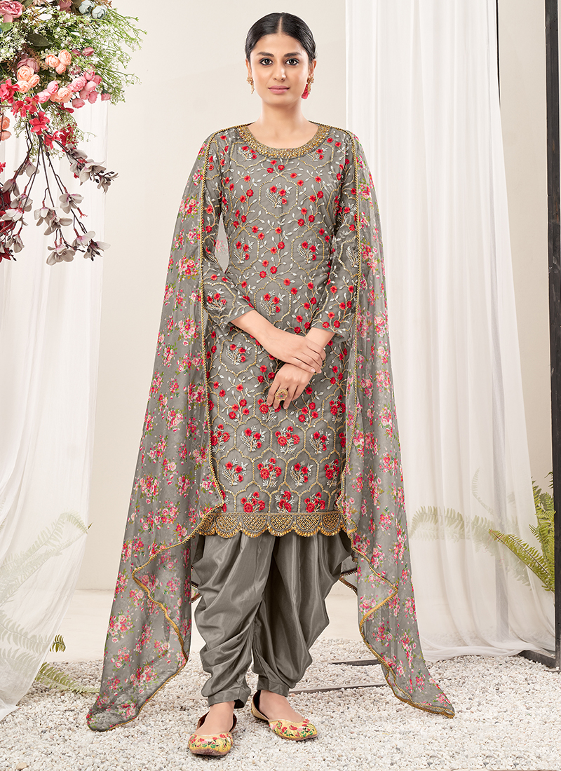 Buy Patiyala Dress Pattern Steaching online from SWAMINi's fashioN