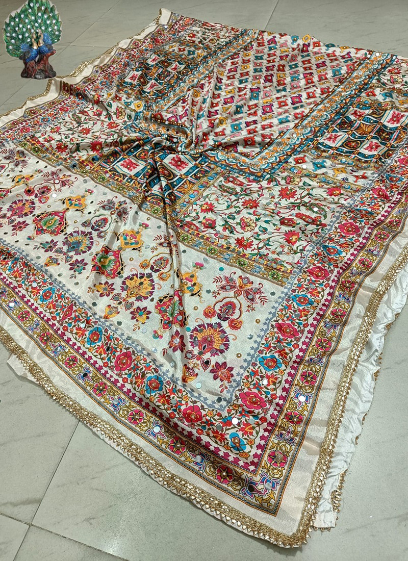 phulkari dupatta and salwar