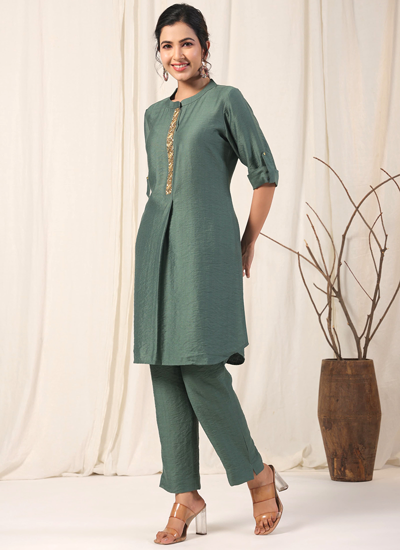 Soft hot sale silk kurtis