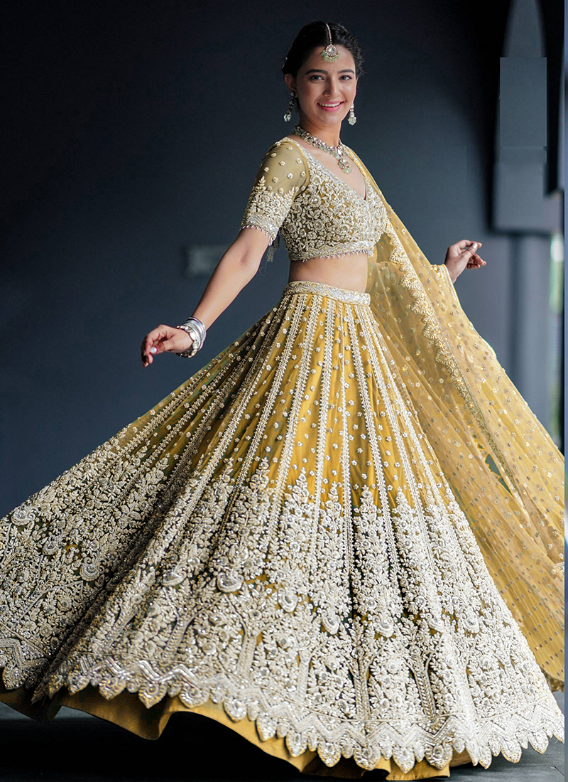 Trending | Peach/1000 Contemporary Lucknowi Work Lehenga Choli and  Peach/1000 Contemporary Lucknowi Work Chaniya Choli Online Shopping