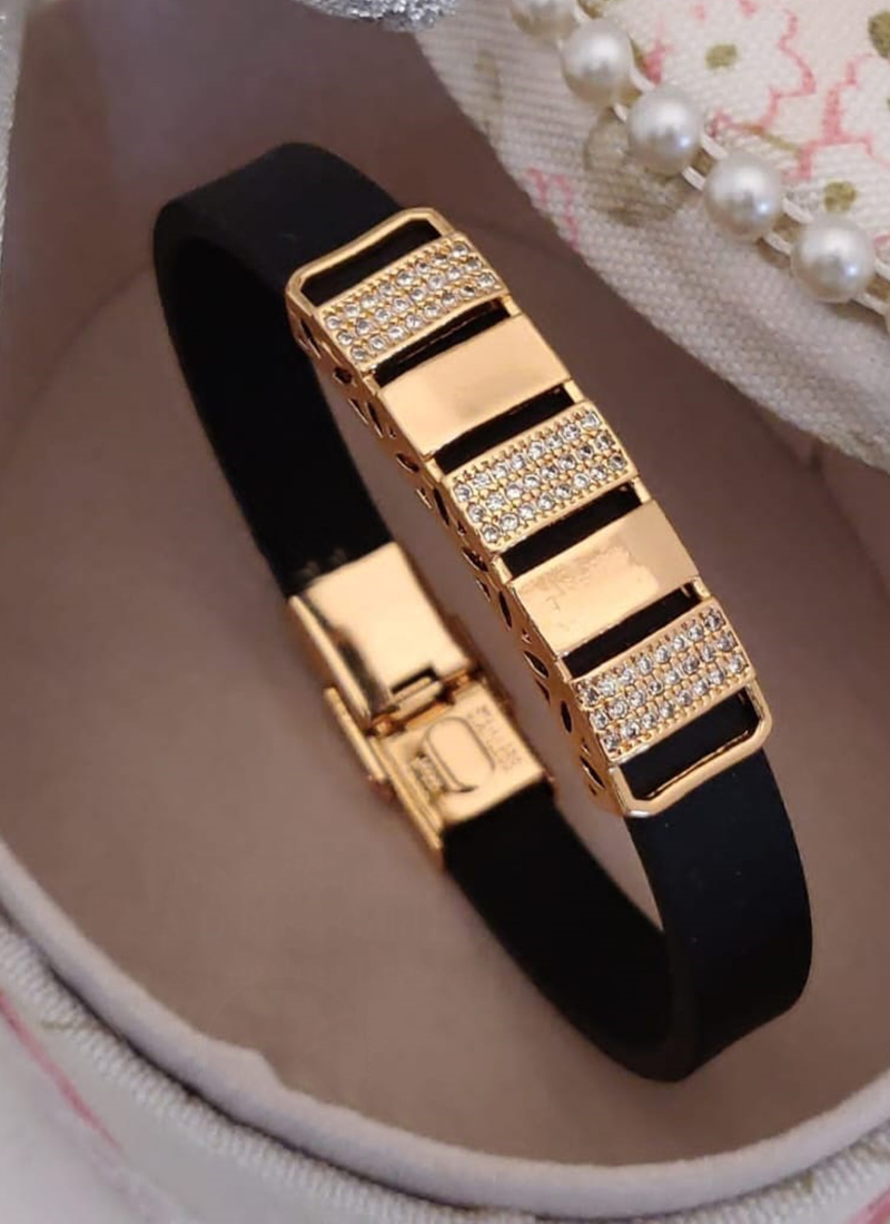 Buy Fabulous Brass High Gold Plated Gents Leather Bracelet Online