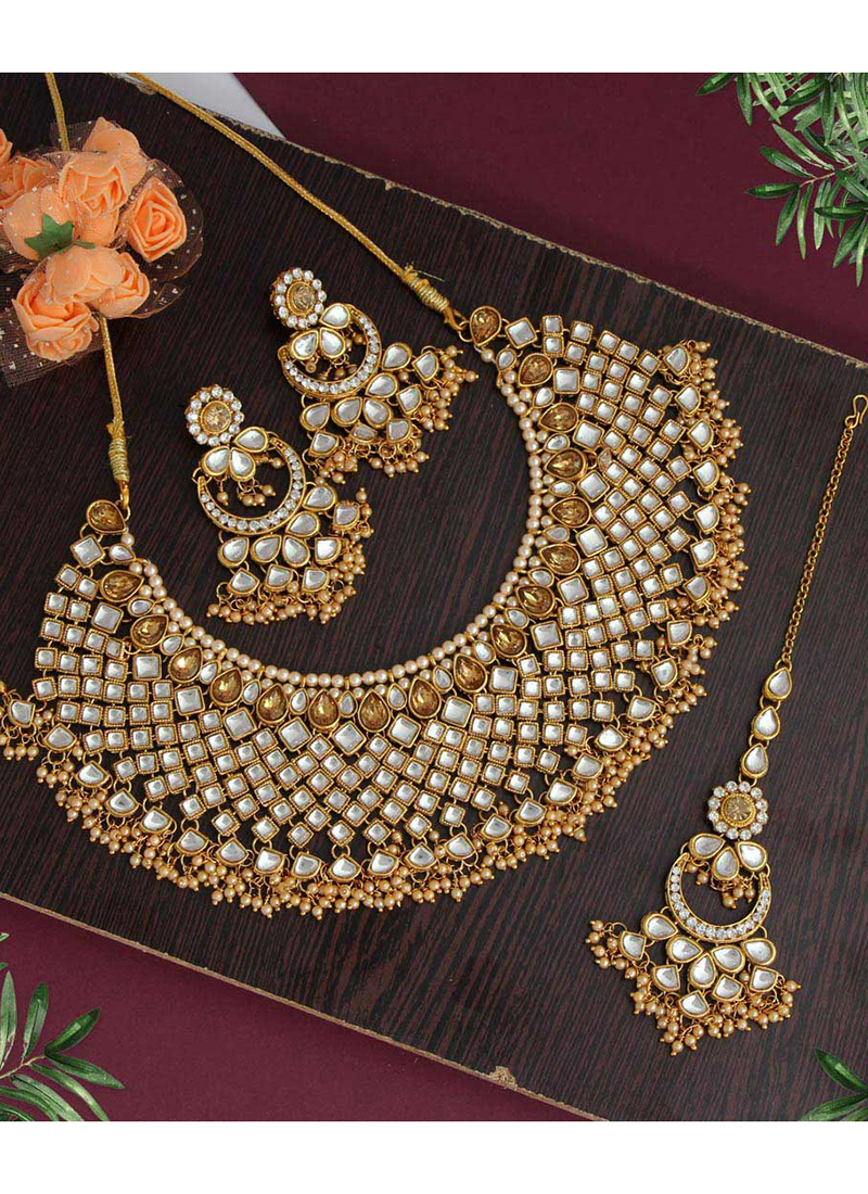 Buy Bridal Wear Golden Color Kundan Necklace Set Online From