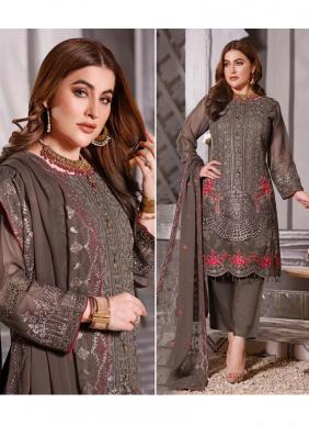 Z10010 Party Wear Heavy Embroidery Designer Georgette Pakistani Suit Collection