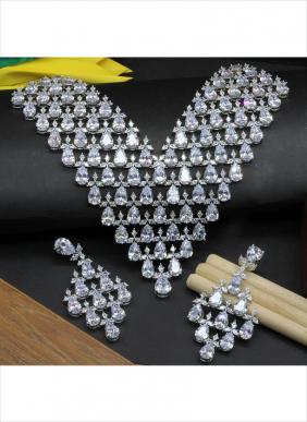 Trendy Kundan Wholesale Necklace Sets 5 Pieces Catalog