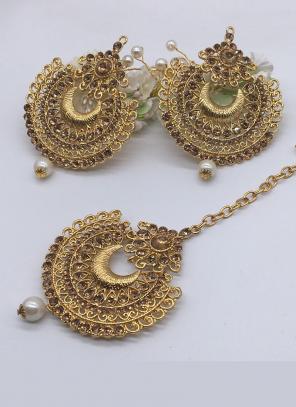 Chandbali Design Gold Plated Earrings With Maang Tikka