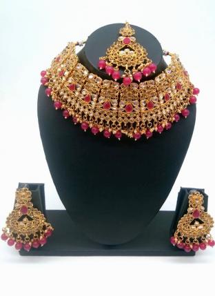 Rani Beautiful Stone And Kundan Studded Bridal Necklace Set