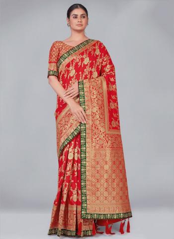 2022y/August/34680/Hot-Red-Banarasi-Silk-Traditional-Wear-Weaving-Saree-MADHUKANTHA-5013.jpg