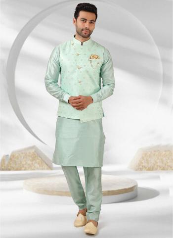 2022y/June/32859/Beige-Banarasi-Silk-Party-Wear-Jacquard-Kurta-Pajama-With-Jacket-1460.jpg