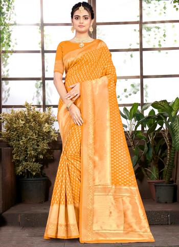 2022y/June/33214/Yellow-Banarasi-Silk-Festival-Wear-Weaving-Saree-ZARIPATTA-S16007.jpg