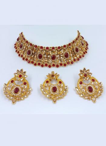 2022y/October/35972/Hot-Red-And-Gold-Eye-Catchy-Kundan-Necklace-Set-SC1-8.jpg