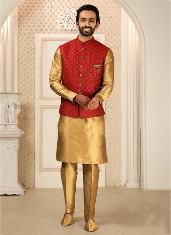 2022y/October/36109/Red-Maroon-Antique-Art-Banarasi-Silk-Wedding-Wear-Embroidery-Work-Aligadhi-3-Pcs-Jacket-Set-1310.jpg