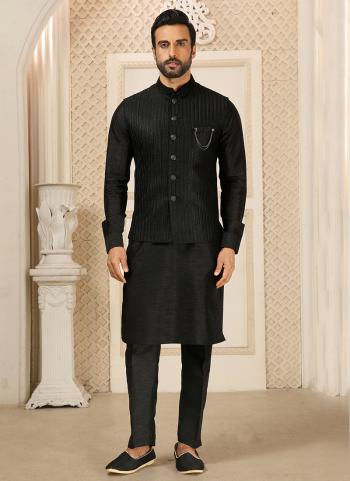 2022y/October/36112/Black-Art-Banarasi-Silk-Wedding-Wear-Embroidery-Work-Aligadhi-3-Pcs-Jacket-Set-1342.jpg