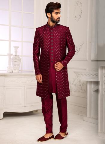2022y/September/35274/Maroon-Fancy-Wedding-Wear-Weaving-Nawabi-Indo-Western-1130.jpg