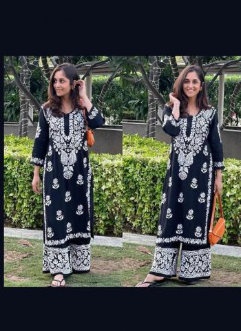 2023y/January/38286/Black-Cotton-Casual-Wear-Lucknowi-Kurti-With-Pant-KD136.jpg