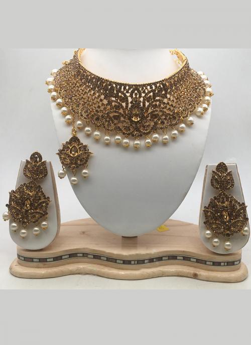 Latest moti necklace designs Clearance