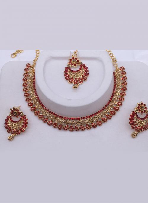 Maang Tikka And Necklace Online, 56 
