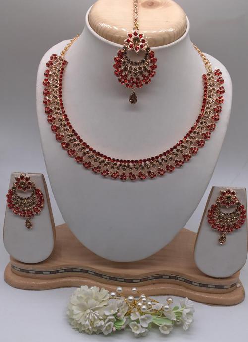 fancy necklace set 