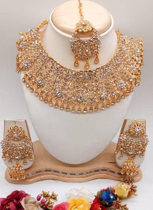 gold diamond necklace set 